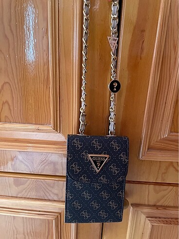 Guess telefon çantası
