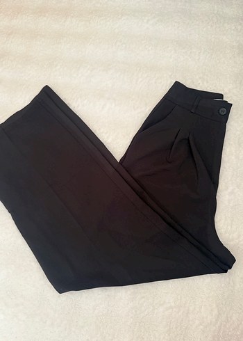 Trendyol & Milla Siyah Midi Regular Fit Kadın Kumaş Pantolon