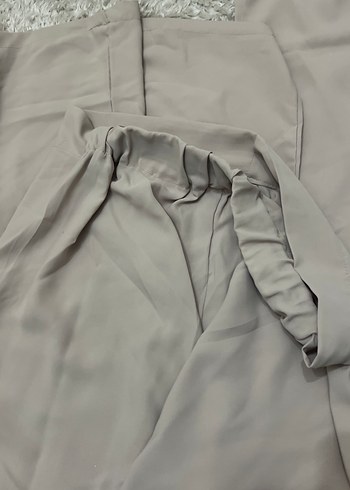 Drapeli Bej Kadın Kumaş Pantolon ust takım - Görsel 3