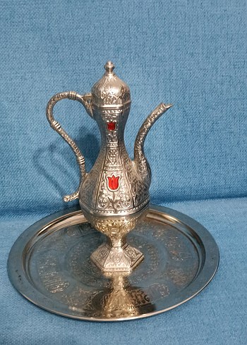 Beden Parlak Altın Renkli İşlemeli Çaydanlık