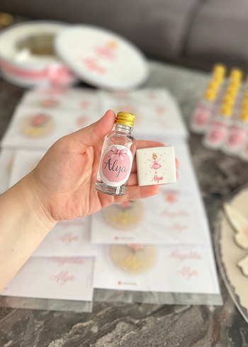 Kişiye Özel Mini Şişe ve Kutusu