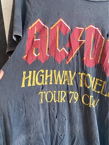 l Beden gri Renk Acdc yırtık t shirt tişört