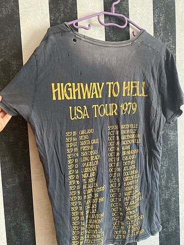 Acdc yırtık t shirt tişört
