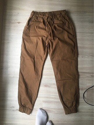 Dokusu Güzel Pantolon Diğer Kumaş Pantolon %100 İndirimli - Gardrops