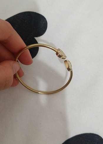 Altın Renkli İşlemeli Kalp Bilezik - Görsel 2