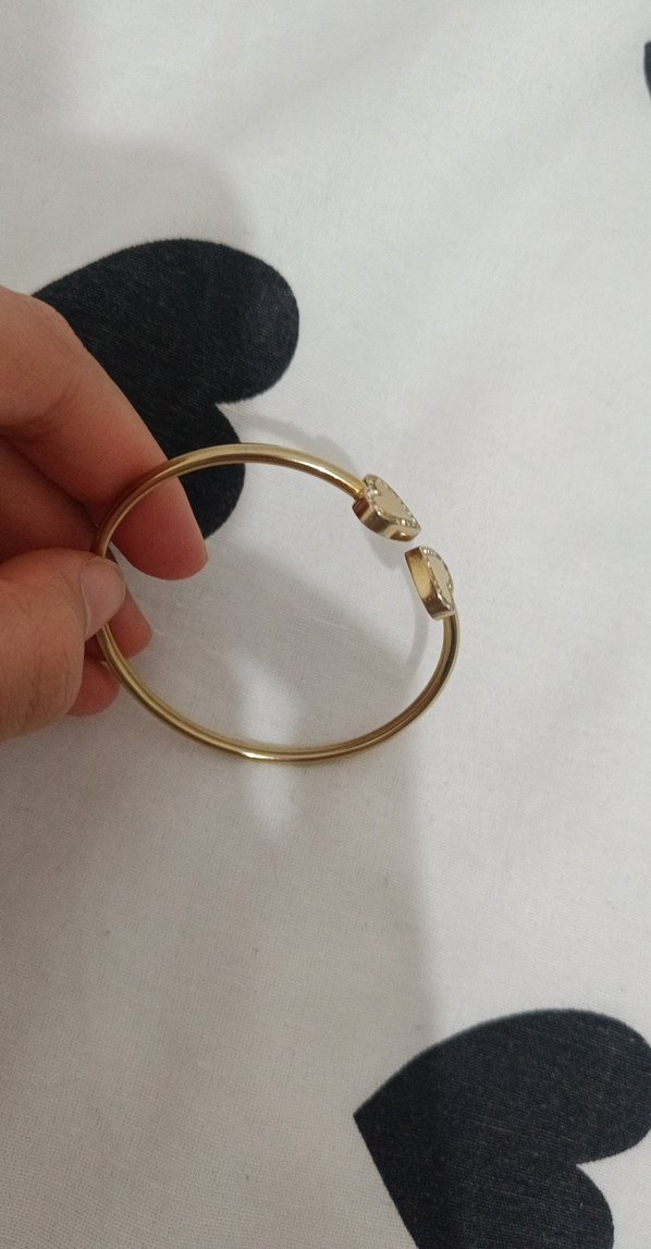 Altın Renkli İşlemeli Kalp Bilezik - Görsel 2