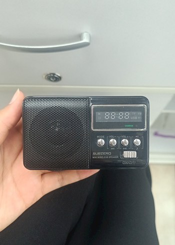 Siyah Mini Kablosuz Müzik Sistemi