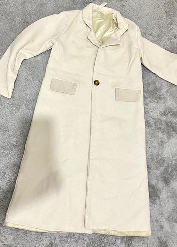 Bej Düğmeli Kadın Kaban - Görsel 3