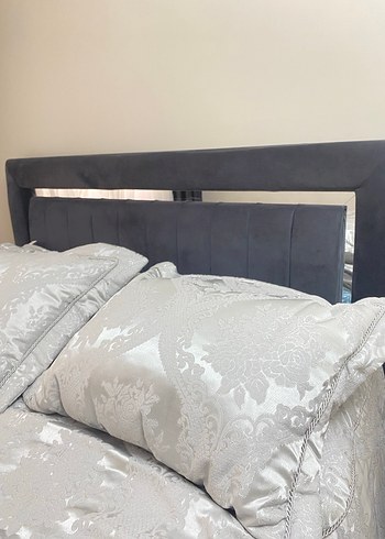 Gri Desenli Yatak Örtüsü - Görsel 4