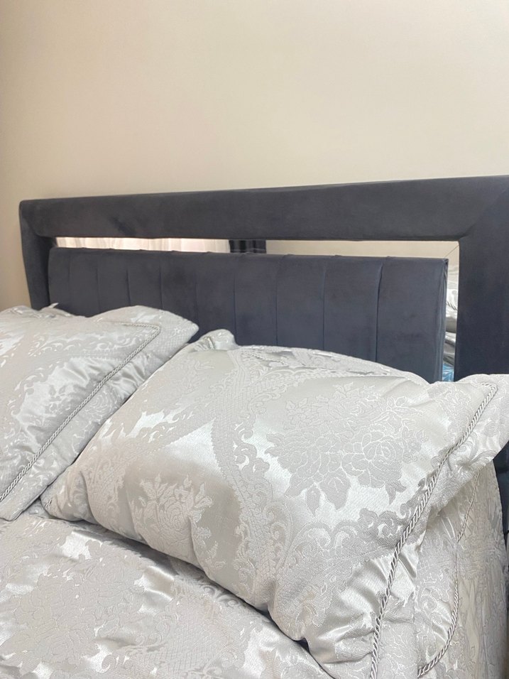 Gri Desenli Yatak Örtüsü - Görsel 4