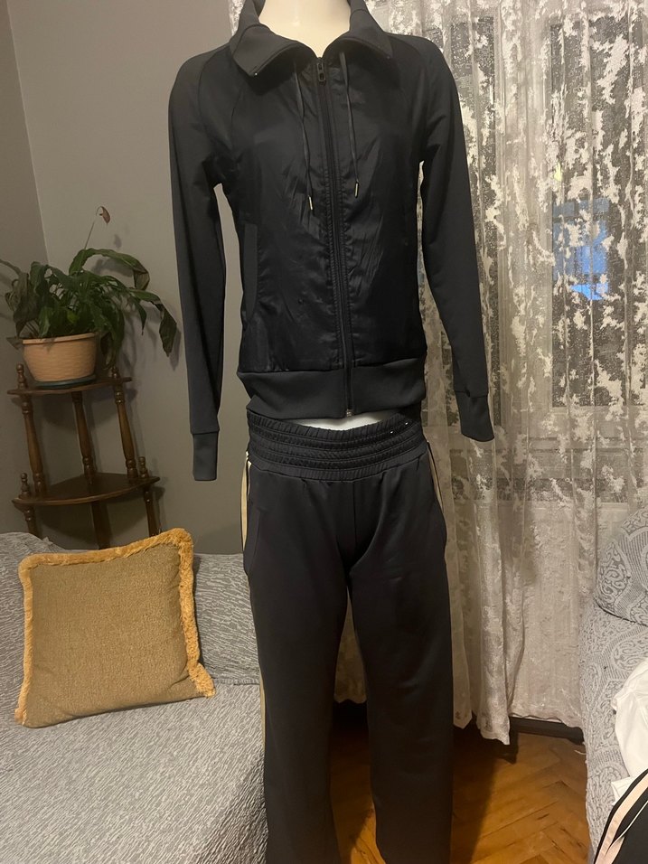 Altın Çizgili, KemerliEşofman Altı ve üstü - Görsel 3