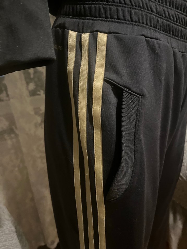 Altın Çizgili, KemerliEşofman Altı ve üstü - Görsel 2