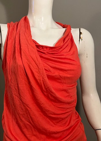 Kırmızı Kolsuz Drapeli Tunik - Görsel 3