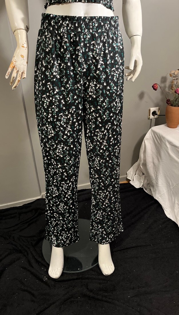 Kadın Siyah Batik Desenli Uzun Tulum - Görsel 4