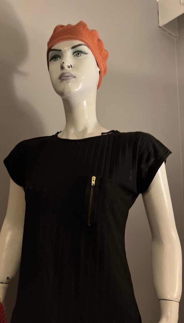 Kısa Kollu Siyah Mini Tişört - Görsel 2