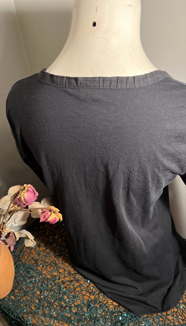 Düğmeli Siyah  Uzun Kollu Pamuklu Tişört - Görsel 5