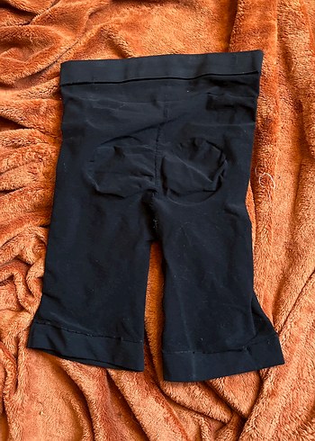 Siyah Elasti Midi Tayt Korse - Görsel 2