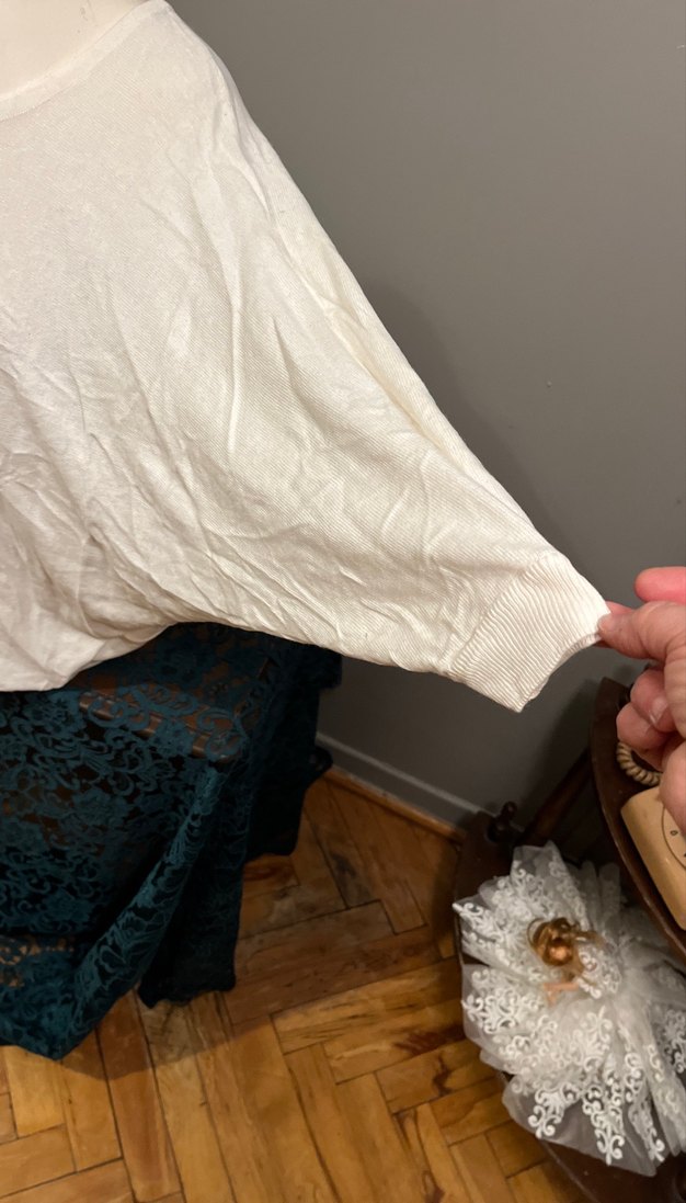 Adil Işık Beyaz ince Triko  Bluzu, Bol Kesim, Uzun Kollu - Görsel 3