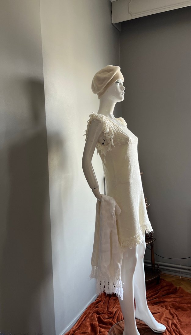 Beyaz Örgü Kolsuz Mini Elbise - Görsel 3