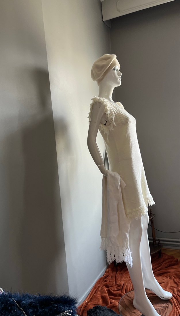 Beyaz Örgü Kolsuz Mini Elbise - Görsel 4