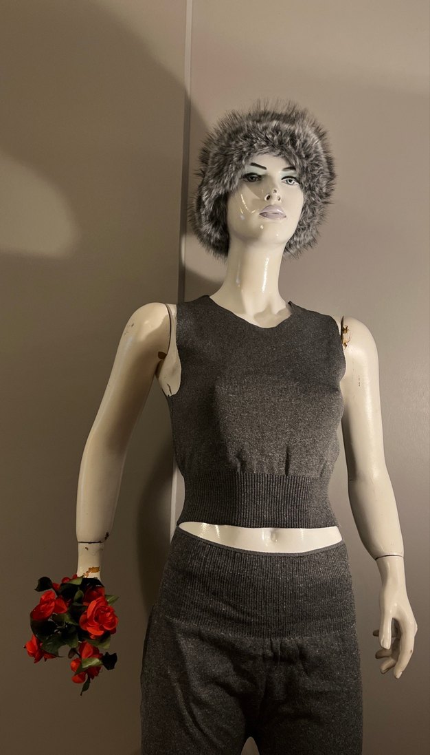 Gri Kolsuz Mini Triko Takım - Görsel 4