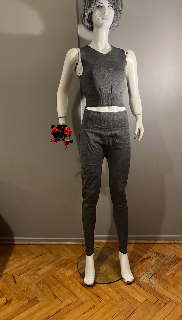 Gri Kolsuz Mini Triko Takım - Görsel 2