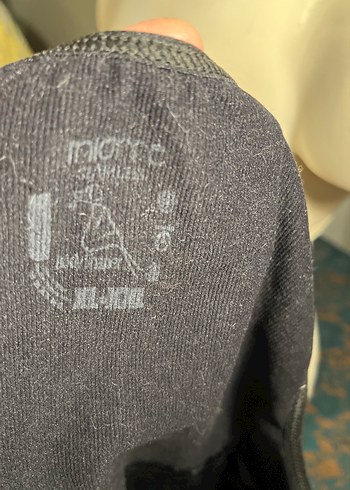 Siyah Dikişsiz Göğüs Korsesi - Görsel 6