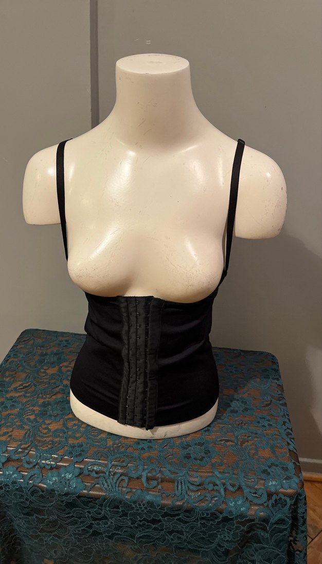 Siyah Dikişsiz Göğüs Korsesi - Görsel 2