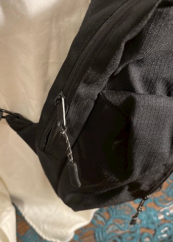 LCWaıkıkı /Fermuarlı Siyah Streetwear Erkek Çapraz Çanta - Görsel 4