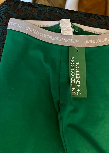 Kemerli Parlak Yeşil Kız Taytı - Görsel 3