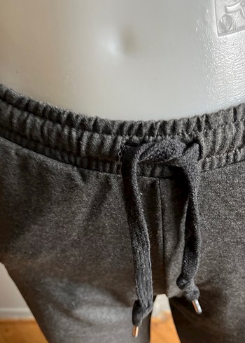 Gri eşofman altı yanı sutaşılı - Görsel 6