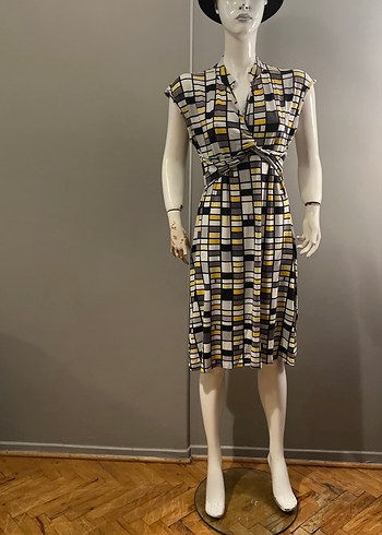 Ekose Desenli Kemerli Midi Elbise - Görsel 2