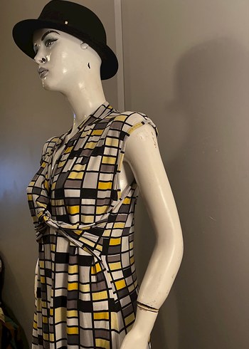 Ekose Desenli Kemerli Midi Elbise - Görsel 6