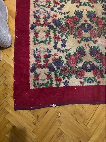 American Vintage Antika Yün Halı