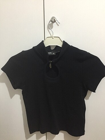 Gothic Crop