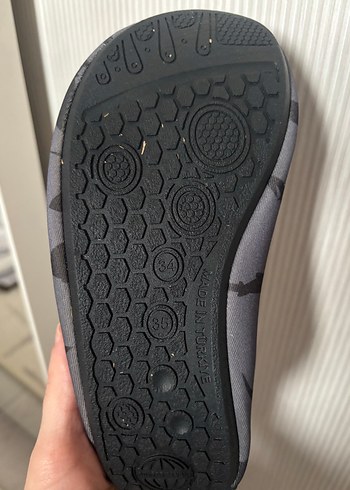 Gri Erkek Çocuk Kaydırmaz Bantlı Terlik - Görsel 3