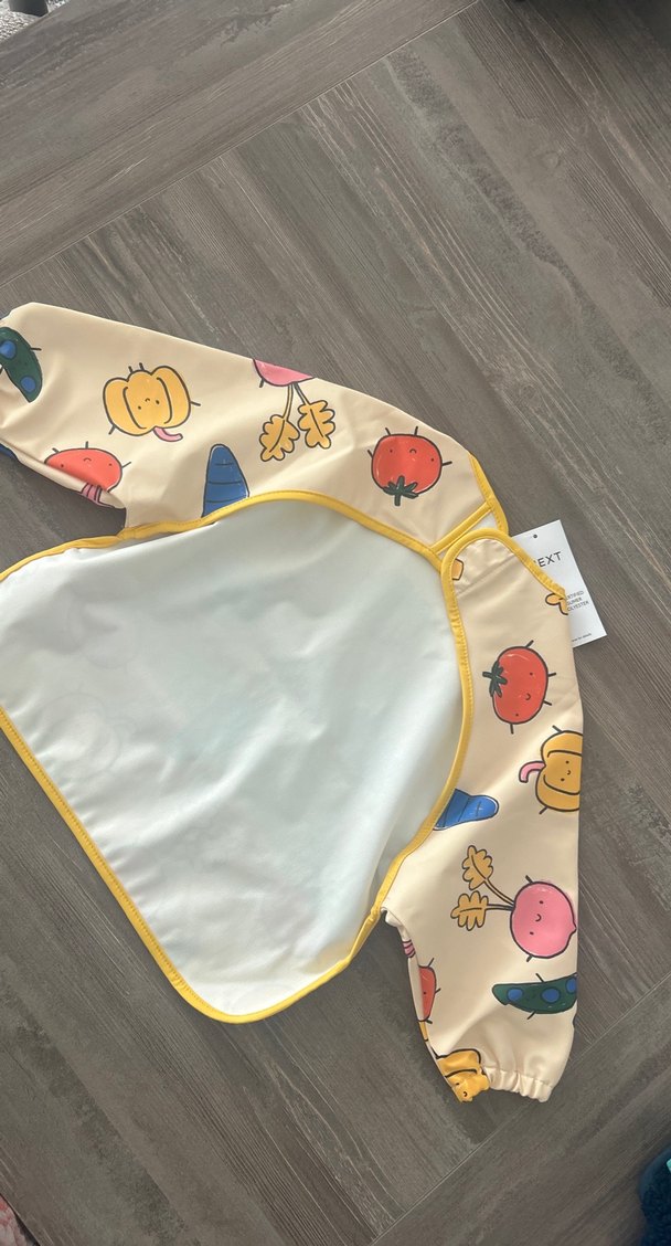 Pastel Renkli Baskılı Bebek Önlüğü - Görsel 3