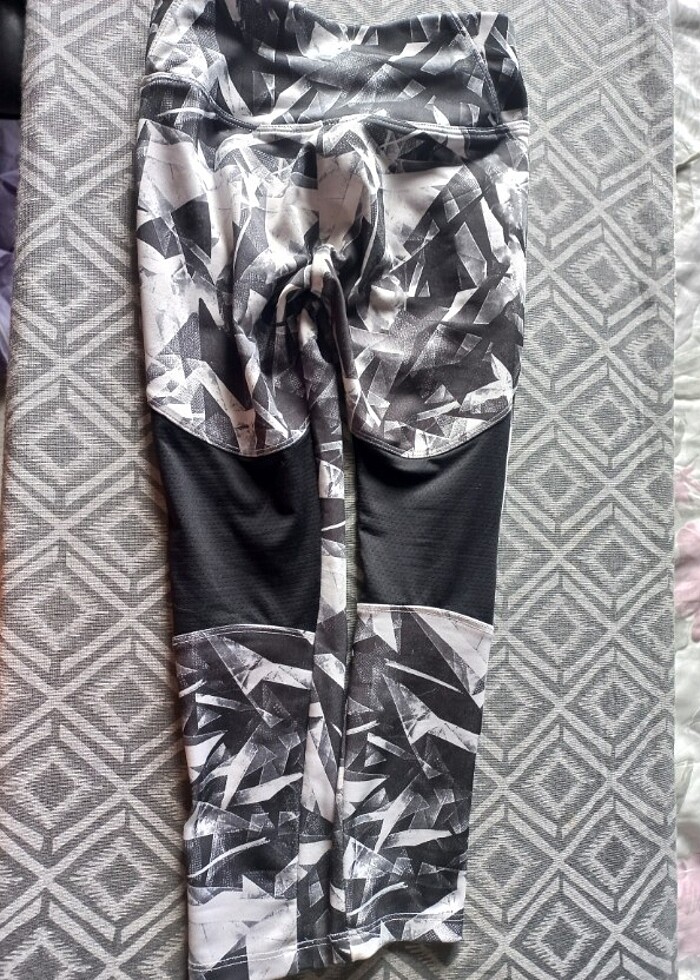 2li pantolon , biri pijama altı diğeri tayt 5-6 yaş - Görsel 2