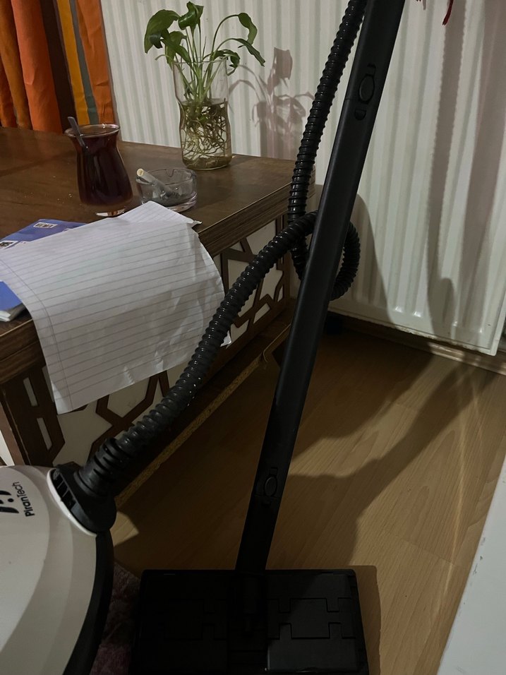 Beyaz Buharlı Ütü - Görsel 3