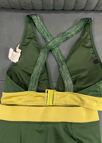 Sarı Detaylı Yeşil Spor Bikini Takımı - Görsel 3