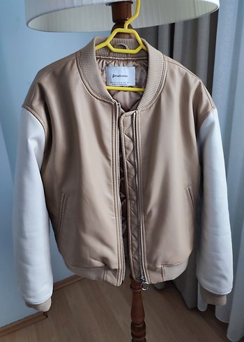 stradivarius m