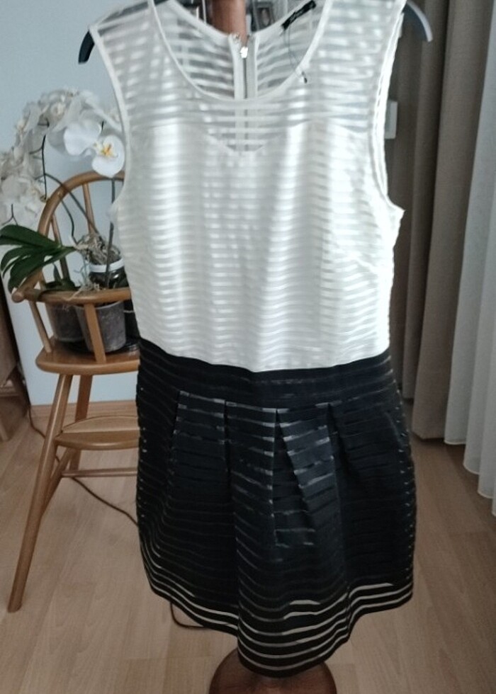 Çizgili Elbise - Görsel 2