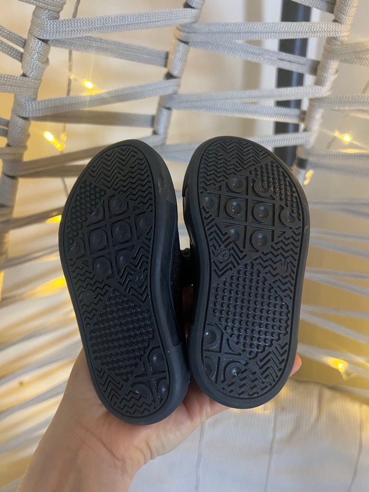 Siyah simli ayakkabı - Görsel 3