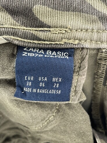 38 Beden haki Renk Zara Jean / Kot %70 İndirimli.