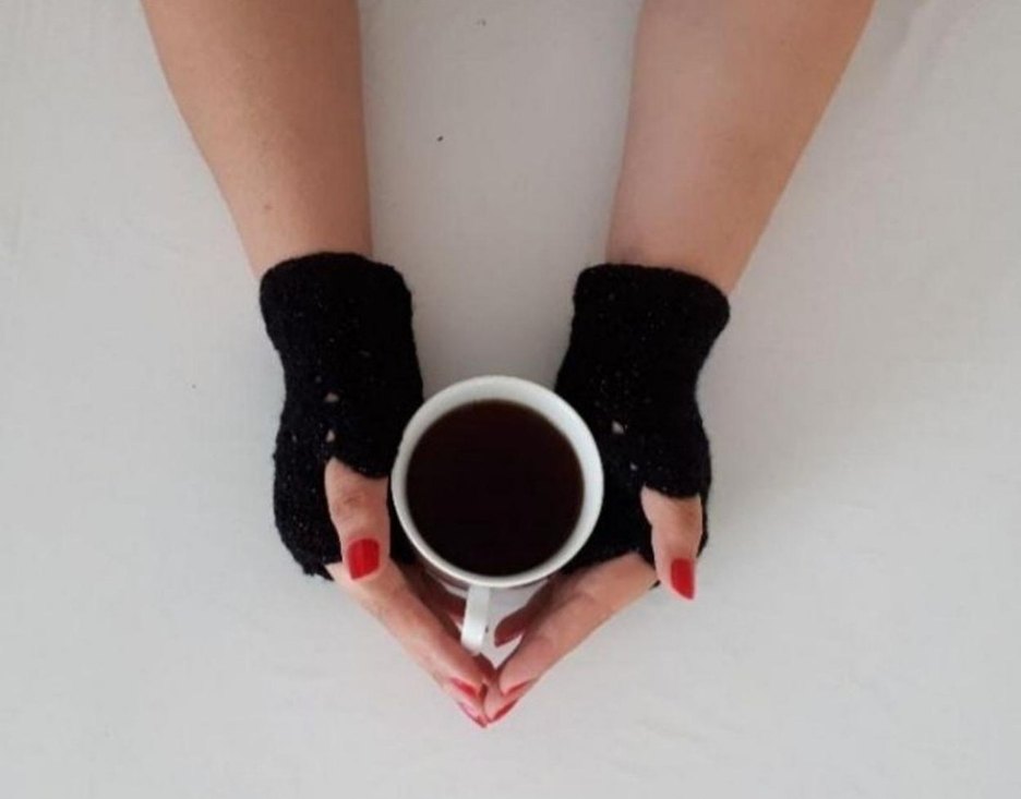 Siyah Örgü Kadın Eldiven - Görsel 4