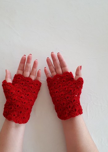 Kırmızı Dantel Detaylı Örgü Eldiven - Görsel 4