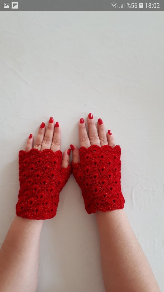 Kırmızı Dantel Detaylı Örgü Eldiven - Görsel 3