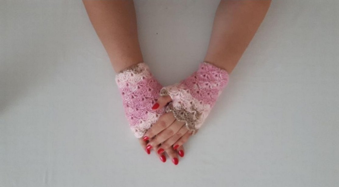 Dantel Detaylı Pembe Örgü Kadın Eldiven - Görsel 4