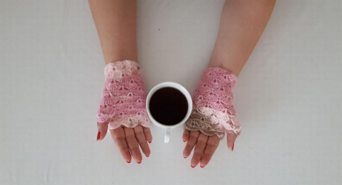 Dantel Detaylı Pembe Örgü Kadın Eldiven - Görsel 5