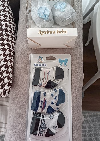Diğer Gri Baskılıbebek batigi